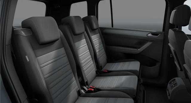 Volkswagen Touran Highline R-Line 1.5 TSI 7-Gang-DSG 