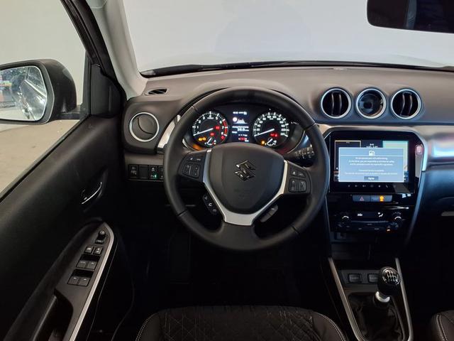 Suzuki Vitara Comfort+ 1.4L Boosterjet 6 MT 4 WD 