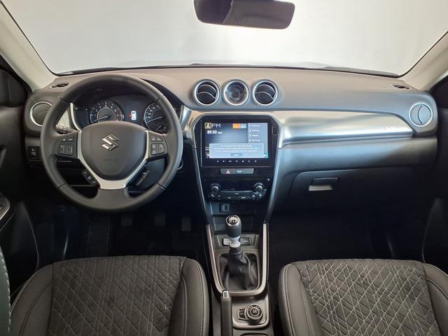 Suzuki Vitara Comfort+ 1.4L Boosterjet 6 MT 4 WD 
