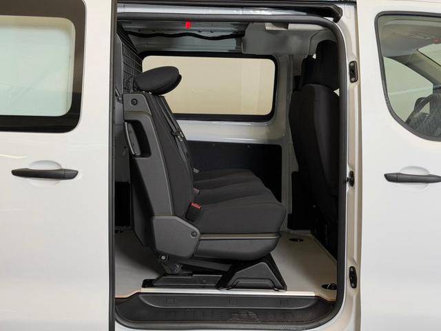 Opel Vivaro Flexkabine M (L2) 2.2 Diesel 150 6-Gang 