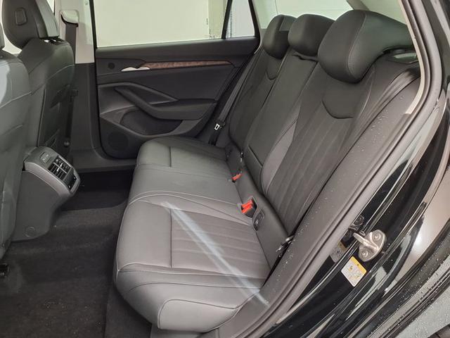 Skoda Superb Combi L&K 2.0 TDI 7-Gang-DSG 4x4 