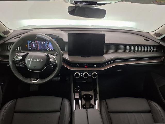 Skoda Superb Combi L&K 2.0 TDI 7-Gang-DSG 4x4 