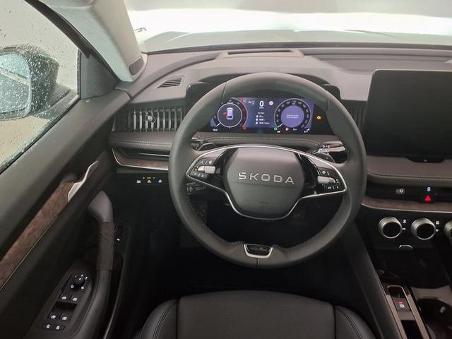 Skoda Superb Combi L&K 2.0 TDI 7-Gang-DSG 4x4 