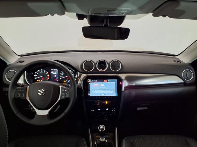 Suzuki Vitara Comfort+ 1.4L Boosterjet 6 MT 4 WD 