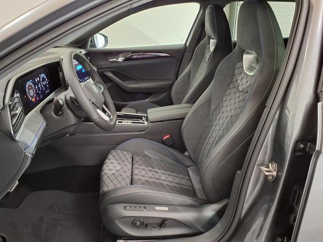 Volkswagen Passat Variant R-Line 2.0 TSI 7-Gang-DSG 4x4 