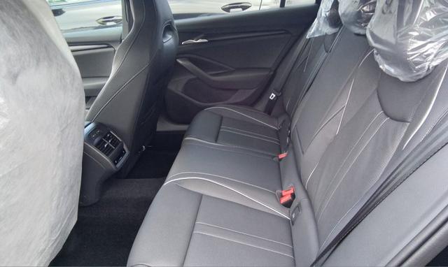 Skoda Superb Combi Sportline 1.5 TSI iV 6-Gang-DSG 