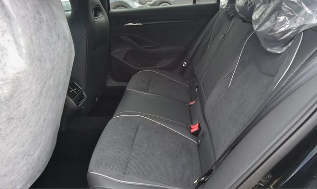 Skoda Superb Combi Sportline 2.0 TDI 7-Gang-DSG 4x4 