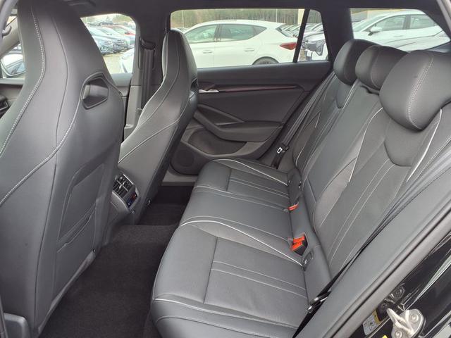 Skoda Superb Combi Sportline 2.0 TDI 7-Gang-DSG 4x4 