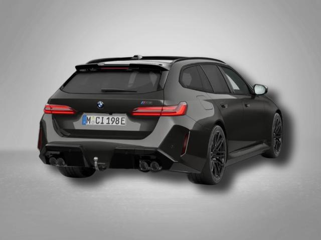 BMW M5 M 4.4 V8 Plug in Hybrid 8-Gang Steptronic 