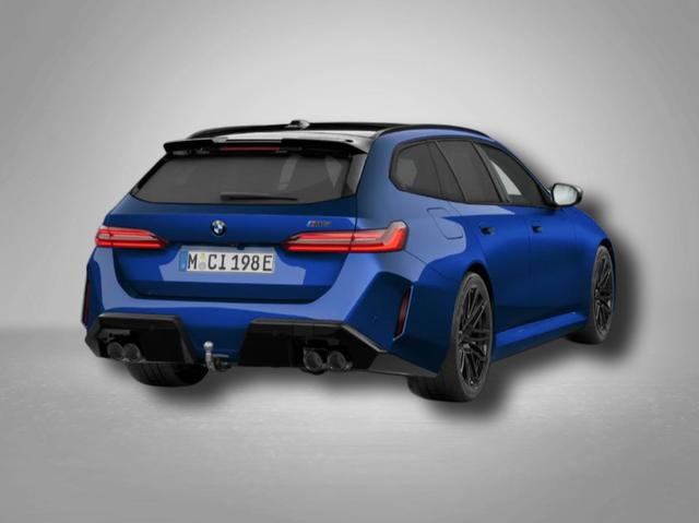 BMW M5 M 4.4 V8 Plug in Hybrid 8-Gang Steptronic 