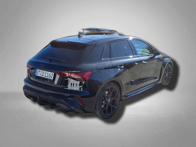 Audi RS3 Sportback 2.5 TFSI 7-Gang S tronic quattro 