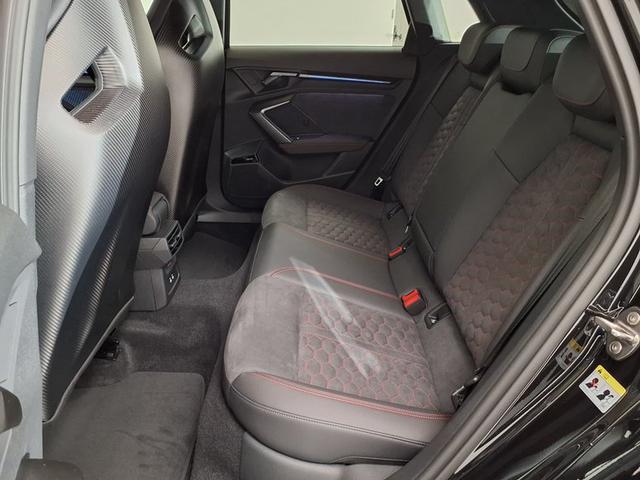 Audi RS3 Sportback 2.5 TFSI 7-Gang S tronic quattro 