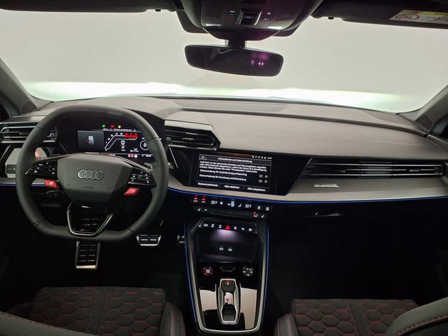 Audi RS3 Sportback 2.5 TFSI 7-Gang S tronic quattro 