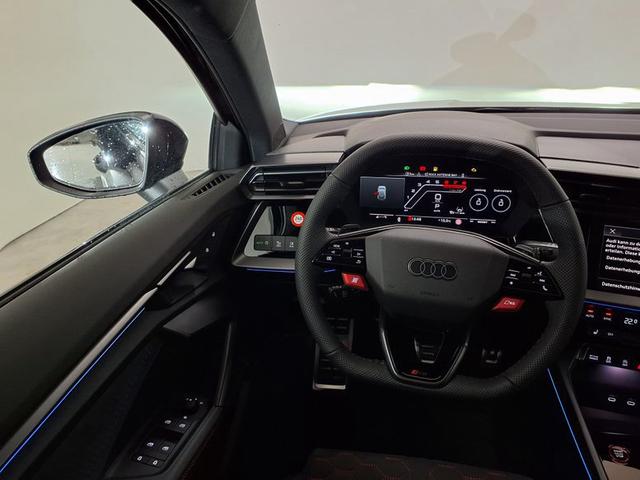 Audi RS3 Sportback 2.5 TFSI 7-Gang S tronic quattro 