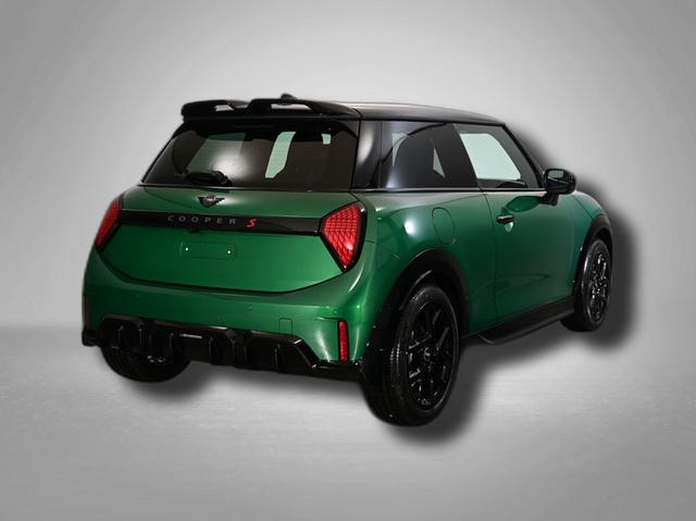 MINI Cooper S John Works Trim 2.0 7-Gang Steptronic 