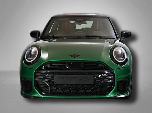 MINI Cooper S John Works Trim 2.0 7-Gang Steptronic 