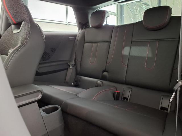 MINI Cooper S John Works Trim 2.0 7-Gang Steptronic 