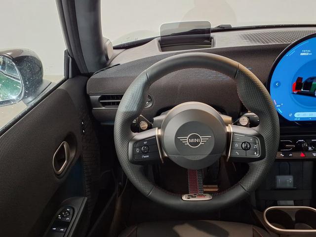 MINI Cooper S John Works Trim 2.0 7-Gang Steptronic 