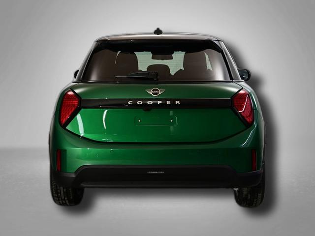 MINI Cooper C Essential Trim 1.5 7-Gang Steptronic 