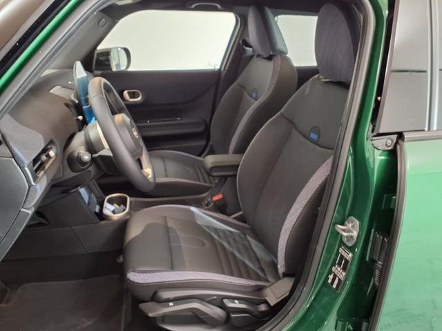 MINI Cooper C Essential Trim 1.5 7-Gang Steptronic 