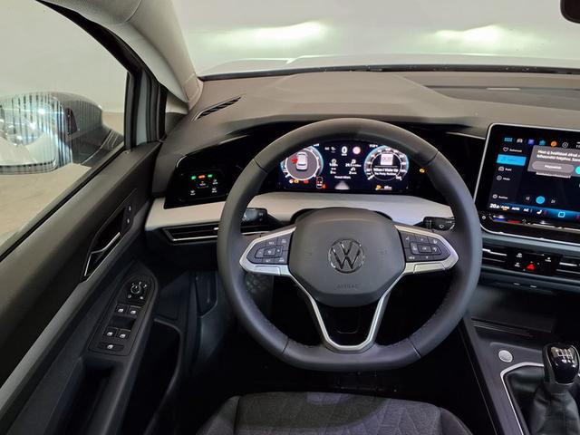 Volkswagen Golf Life Plus 1.5 TSI 