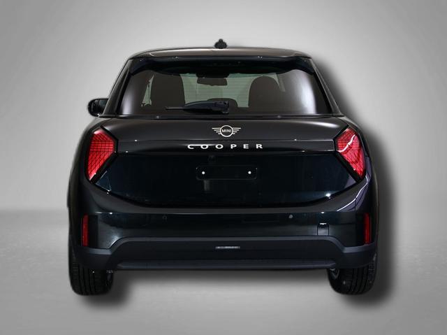 MINI Cooper C Essential Trim 1.5 7-Gang Steptronic 