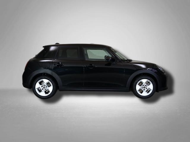 MINI Cooper C Essential Trim 1.5 7-Gang Steptronic 