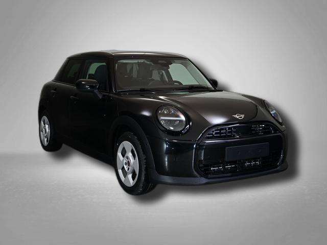 MINI Cooper C Essential Trim 1.5 7-Gang Steptronic 