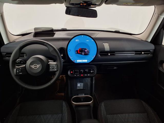 MINI Cooper C Essential Trim 1.5 7-Gang Steptronic 