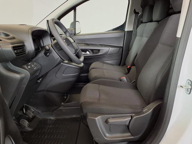 Opel Combo Cargo Kastenwagen M mit normaler Nutzlast 1.5 Diesel 6-Gang 