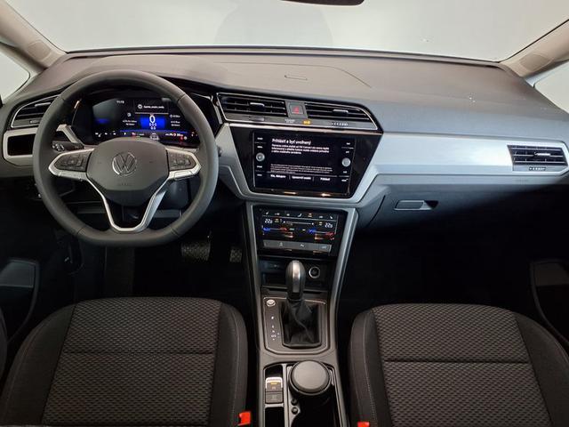 Volkswagen Touran Life Plus 1.5 TSI 7-Gang-DSG 