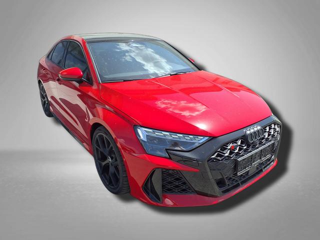 Audi RS3 Limousine 2.5 TFSI 7-Gang S tronic 