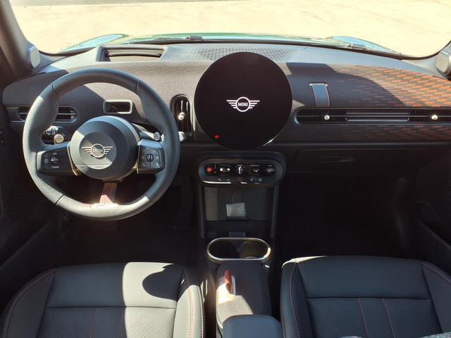 MINI Cooper S John Works Trim 2.0 7-Gang Steptronic 