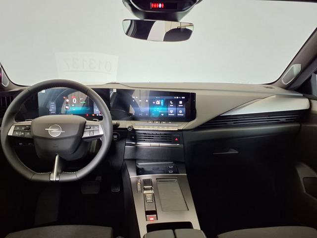 Opel Astra Electric GS 156 PS 
