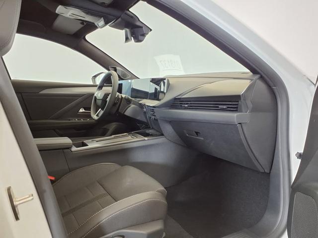 Opel Astra Electric GS 156 PS 
