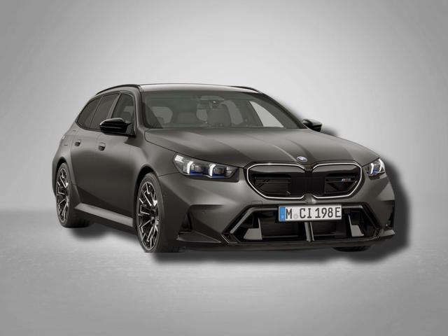 BMW M5 - Touring 4.4 8-Gang Steptronic xDrive