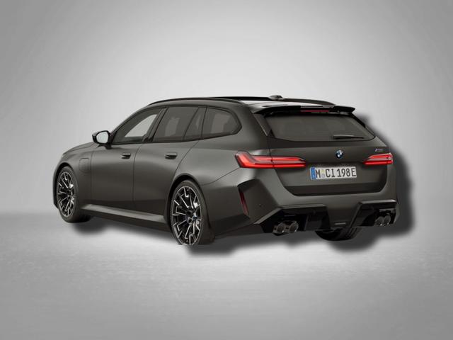 BMW M5 Touring 4.4 8-Gang Steptronic xDrive 