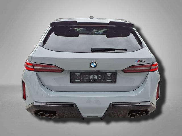 BMW M5 Touring 4.4 8-Gang Steptronic xDrive 