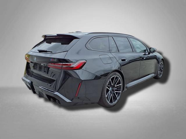 BMW M5 Touring 4.4 8-Gang Steptronic xDrive 