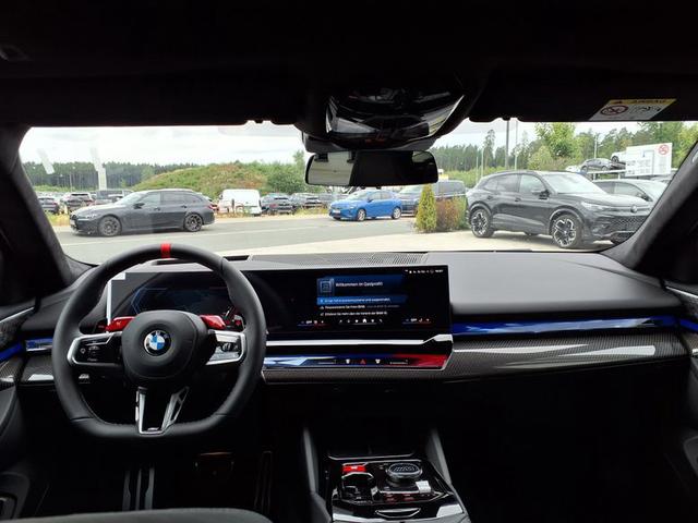 BMW M5 Touring M Steptronic xDrive 