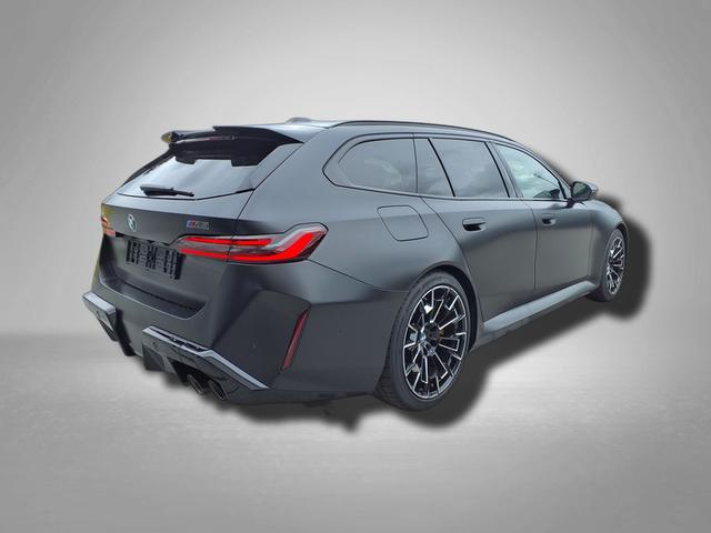 BMW M5 M 4.4 V8 Plug in Hybrid 8-Gang Steptronic 