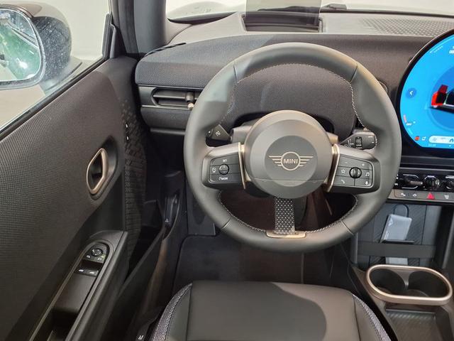 MINI Cooper C Classic Trim 1.5 7-Gang Steptronic 
