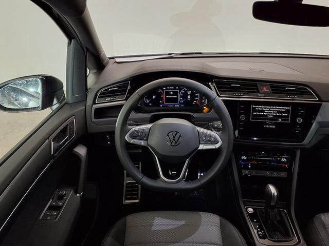 Volkswagen Touran Highline R-Line 2.0 TDI 7-Gang-DSG 