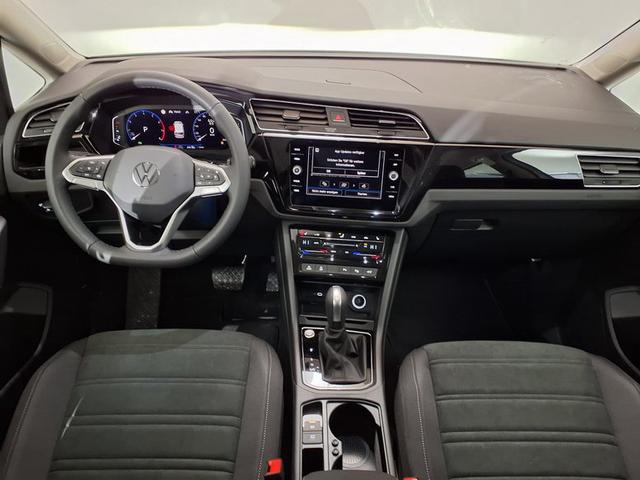 Volkswagen Touran Highline R-Line 1.5 TSI 7-Gang-DSG 