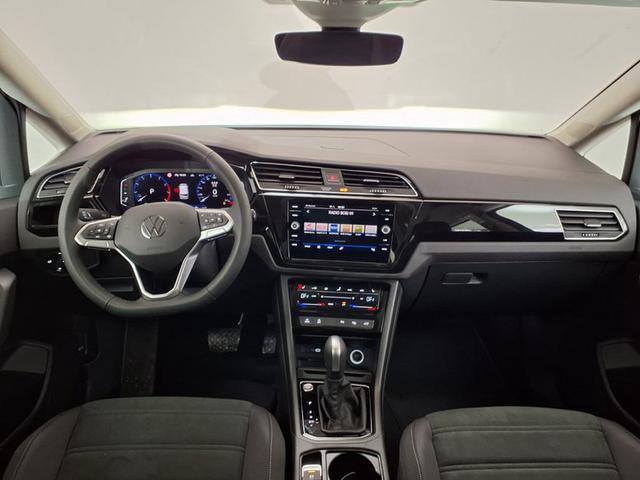 Volkswagen Touran Highline R-Line 1.5 TSI 7-Gang-DSG 