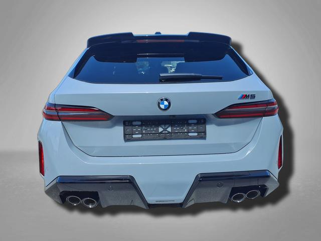 BMW M5 Touring 4.4 8-Gang Steptronic xDrive 