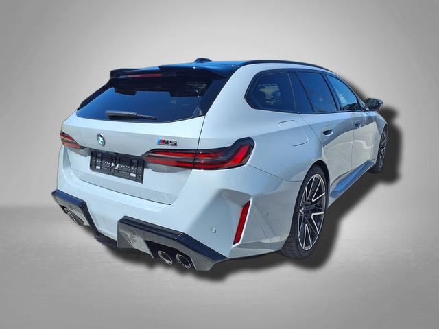 BMW M5 Touring 4.4 8-Gang Steptronic xDrive 