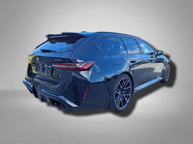 BMW M5 Touring 4.4 8-Gang Steptronic xDrive 