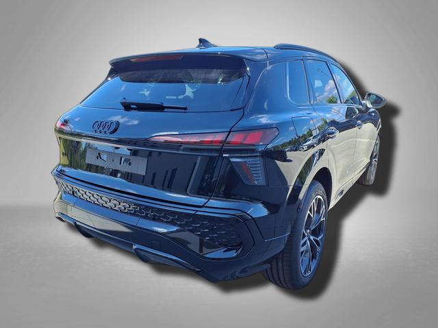 Audi Q3 S Line 1.5 TFSI 7-Gang tronic 