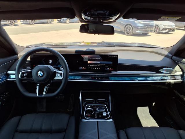 BMW 7er 740d M Sportpaket Pro Steptronic xDrive 740 